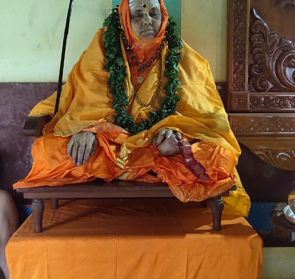  Shri Kesavananda Bharati Swamiji of Edaneer Math passes away