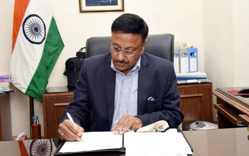  Rajiv Kumar takes over as new Election Commissioner