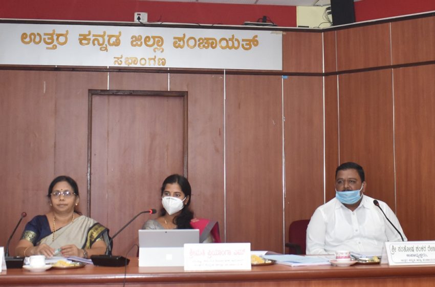  Uttara Kannada ZP Chief asks schools to take safety measures