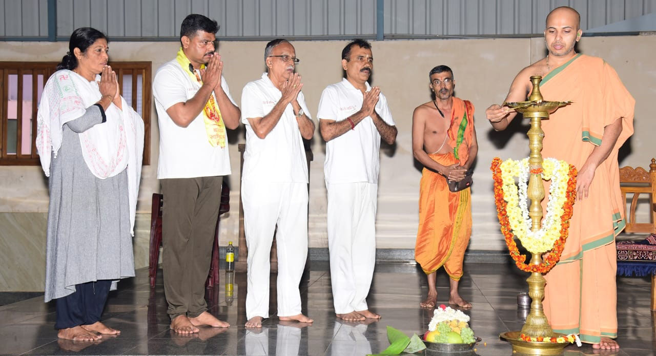 Patanjali- Free yoga inauguration at Udupi Krishna Matha 