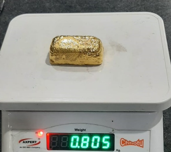  Customs officials seize gold concealed in sanitary napkin and rectum