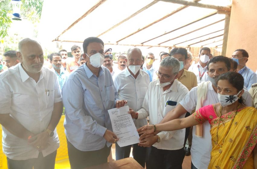  Minister C C Patil visits rain affected places in Uttara Kannada