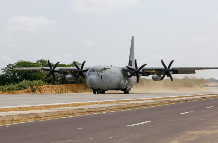  Emergency landing for IAF on National Highway