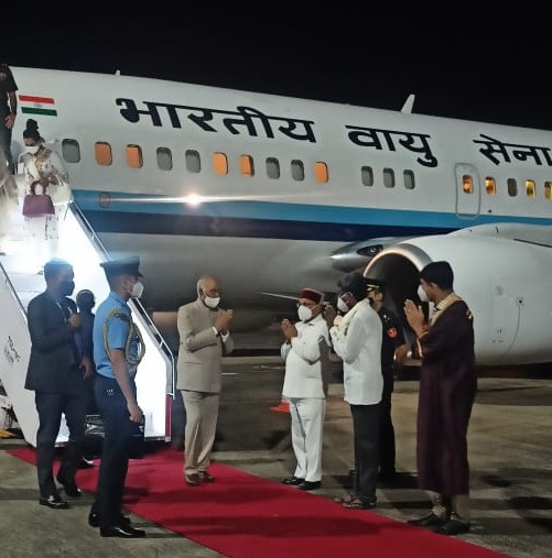 President of India lands in Mangaluru