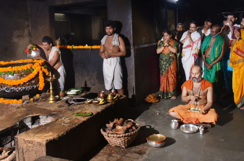  Deepavali: Jala Pooranam- Ganga Pooje held at Udupi Sri Krishna Matha
