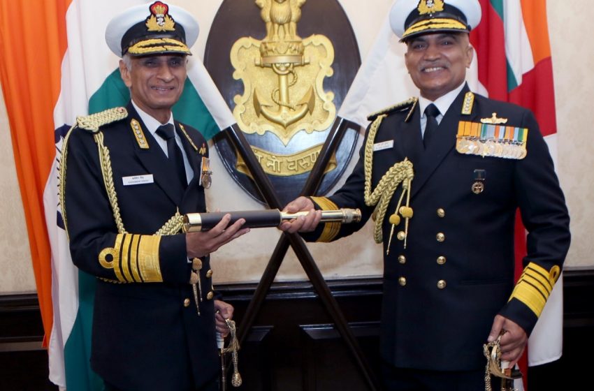  Admiral R Hari Kumar assumes command of Indian Navy as 25th Chief of Naval Staff