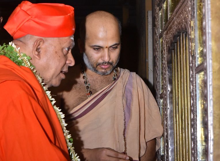  Vishwarpanam Day 13: Taralabalu Swamiji visits Udupi