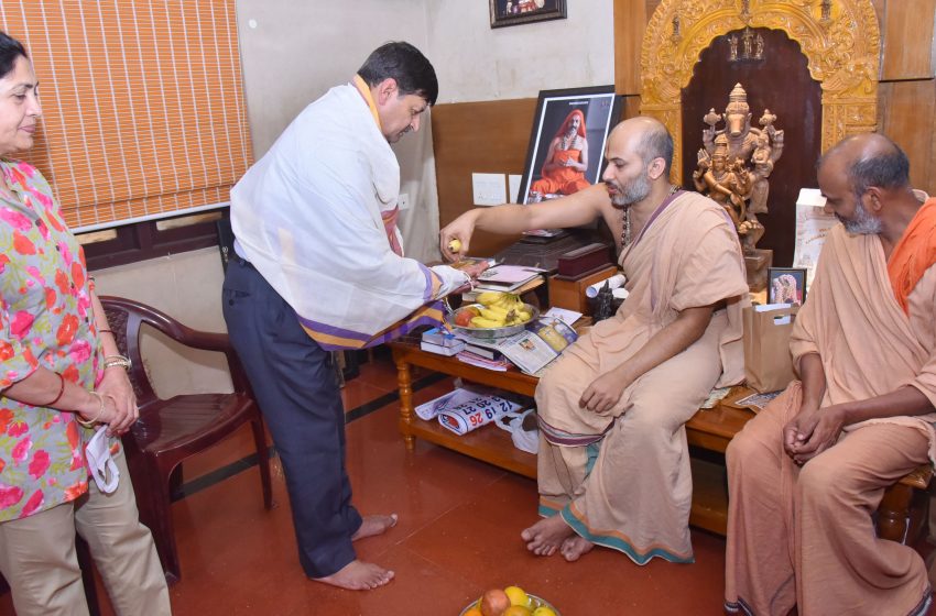  Justice Ajay Rastogi visits Udupi Sri Krishna Matha