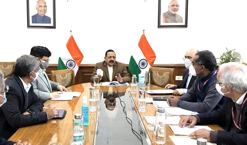  Dr. Jitendra Singh holds meeting with Secretaries of Science Ministries