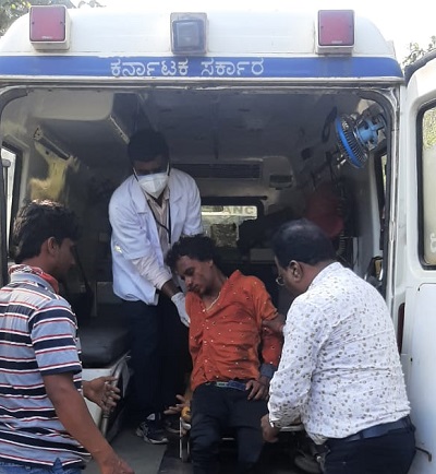  Madhav Nayak comes to the rescue of injured person