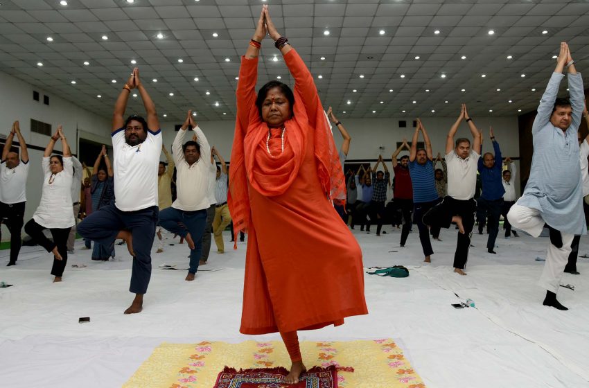  Minister Sadhvi Niranjan Jyoti performs Yoga