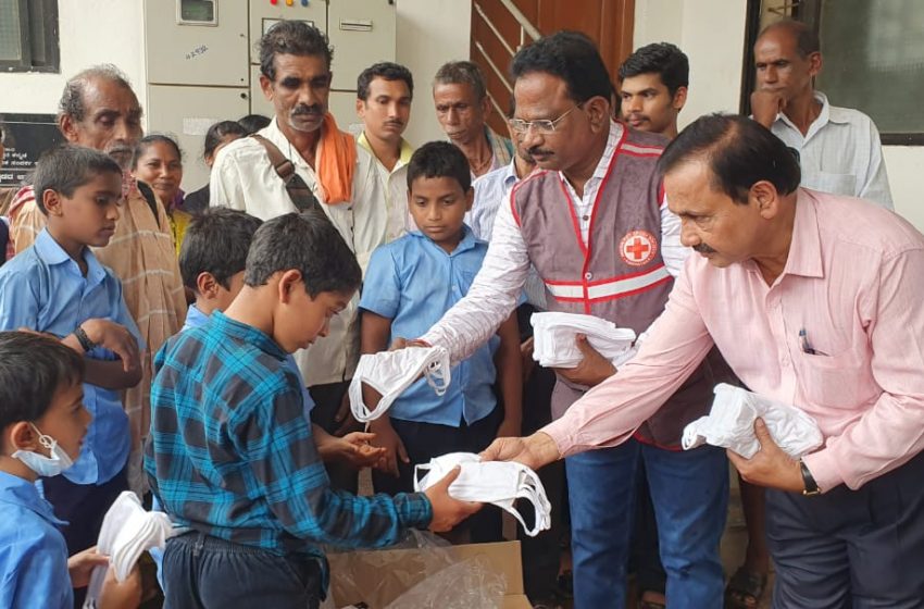 Karwar: Red Cross distributes masks to Haguramane, Melinagadde villagers
