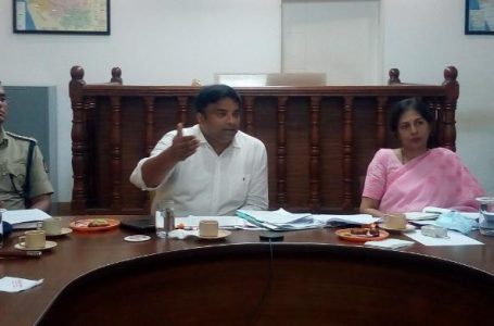Set up helpline to redress grievances of sand consumers: DC Rajendra