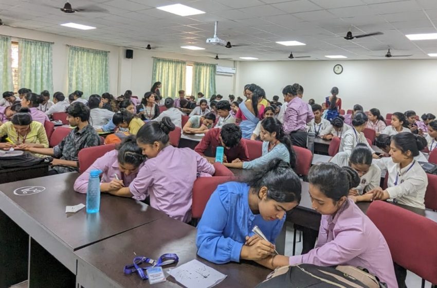  Srinivas University’s BBA Aviation students showcase Mehendi skills