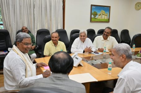 Karnataka State Cricket Association team meets CM