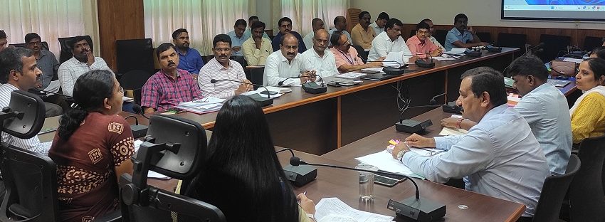  Udupi DC Urges Officials for Transparent and Efficient Government Services