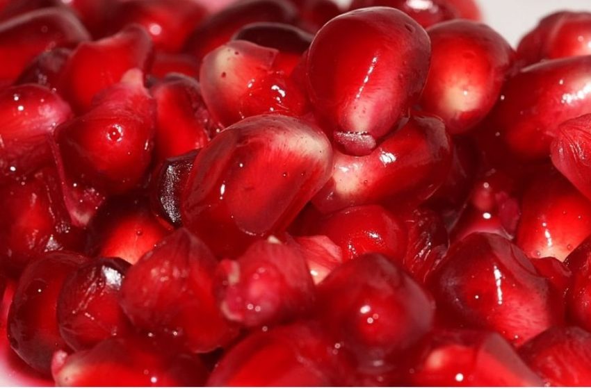  APEDA facilitates export of first trial shipment of fresh pomegranate to USA via air
