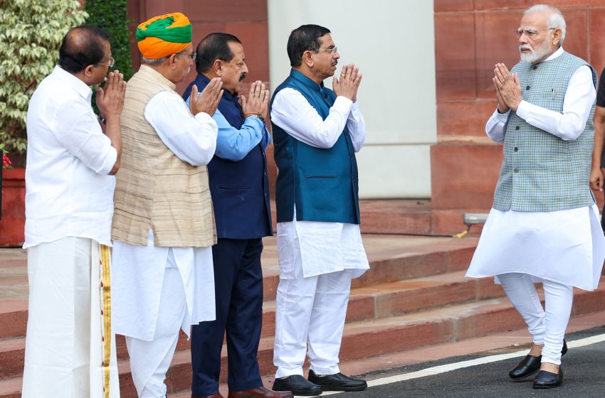  Modi addresses Special Session of Parliament in Lok Sabha