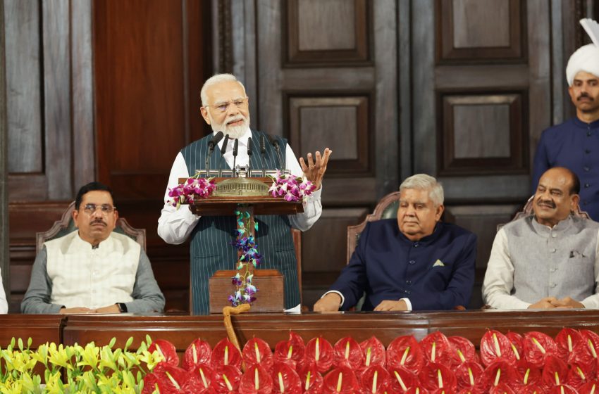  PM addresses MPs in Central Hall of Parliament during Special Session