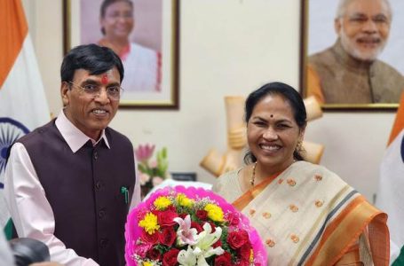 Shobha Karandlaje takes charge as Minister of State for Labour & Employment