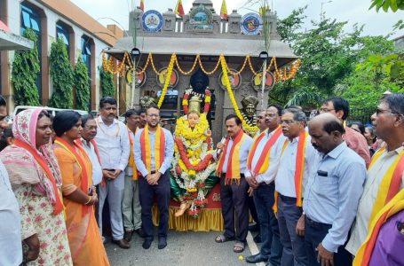 Kannada Jyoti Rathayatra Welcomed in Karwar