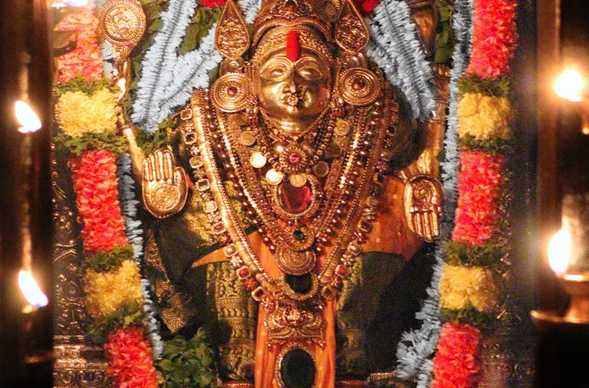  Kateel Sri Durgaparameshwari today’s Alankara