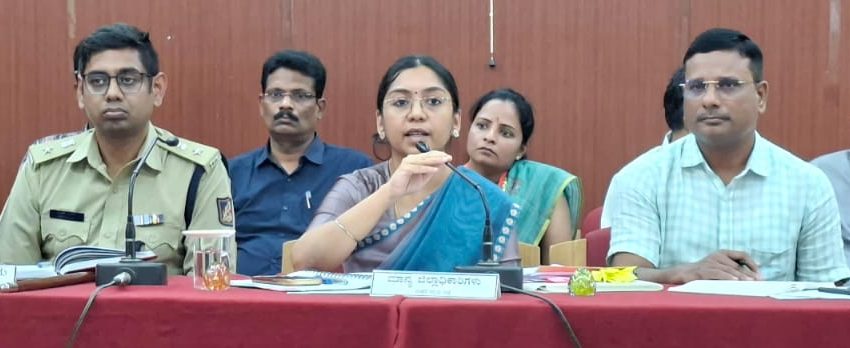  Full Support for Sugarcane Farmers; Uttara Kannada District Administration Tackles Key Issues