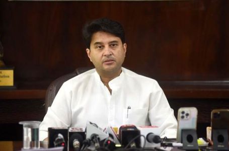 Jyotiraditya Scindia Clears the Air on Sanchar Saathi App Mandate