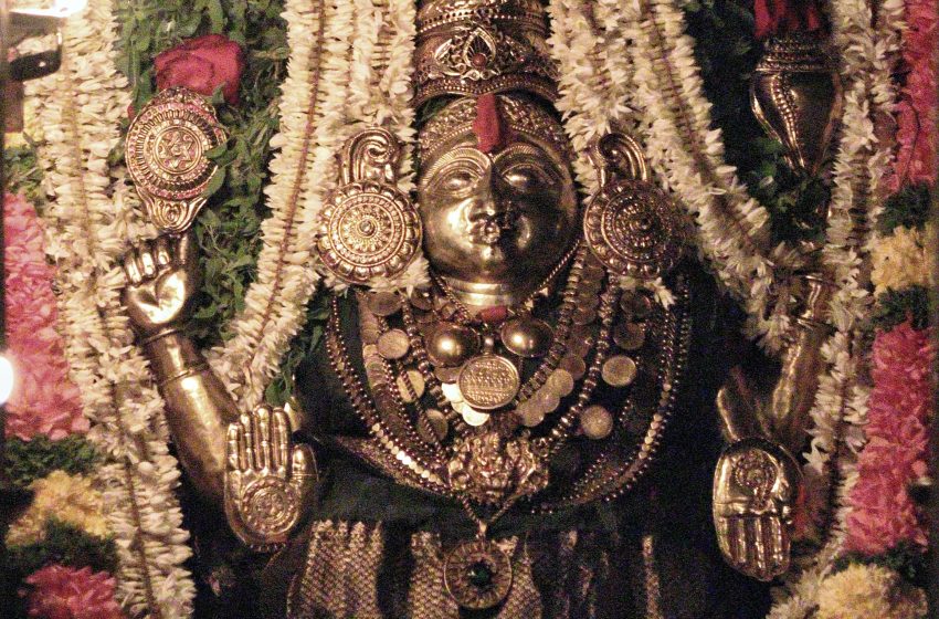  Kateel Sri Durgaparameshwari today’s Alankara